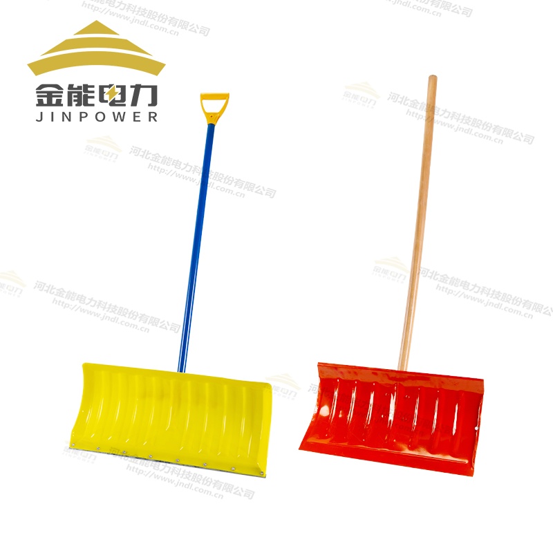復合PE/鐵質(zhì)雙材質(zhì)推雪板加強筋設(shè)計
